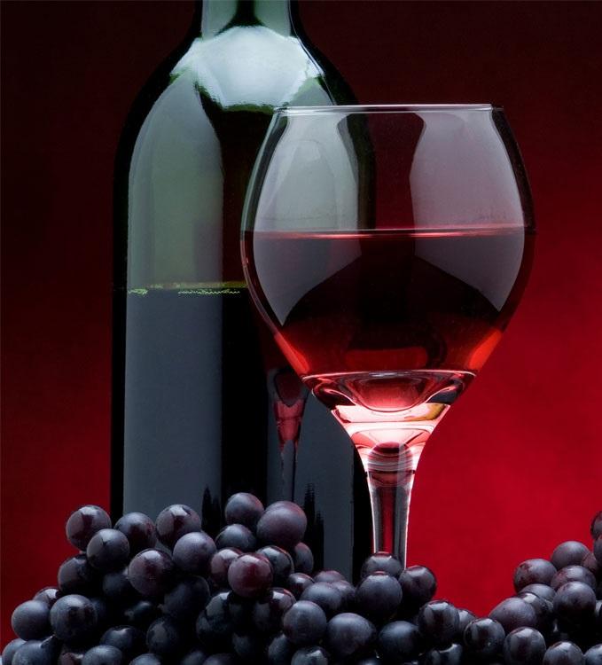 Kırmızı Şarap Bardak / Glass of Red Wine